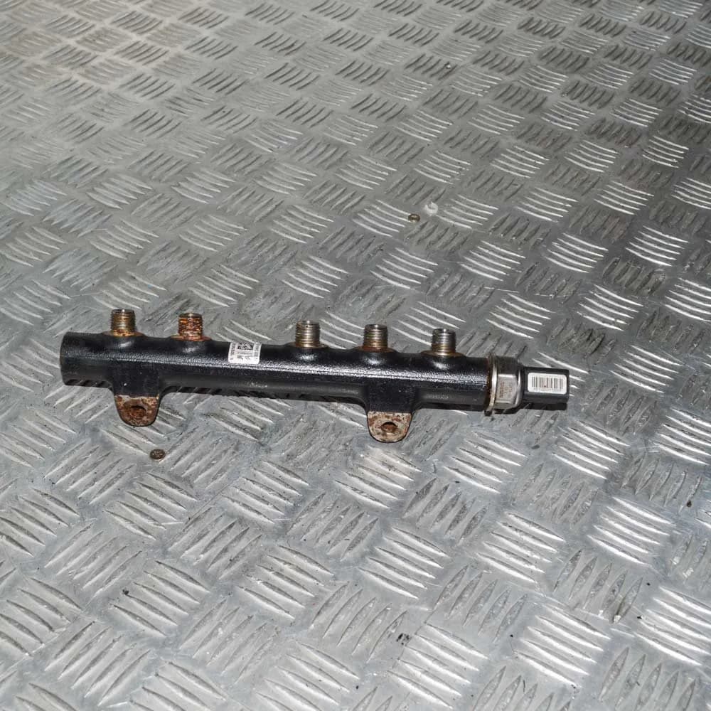 CITROËN C4 II B7 2013 Fuel Rail 9685297580