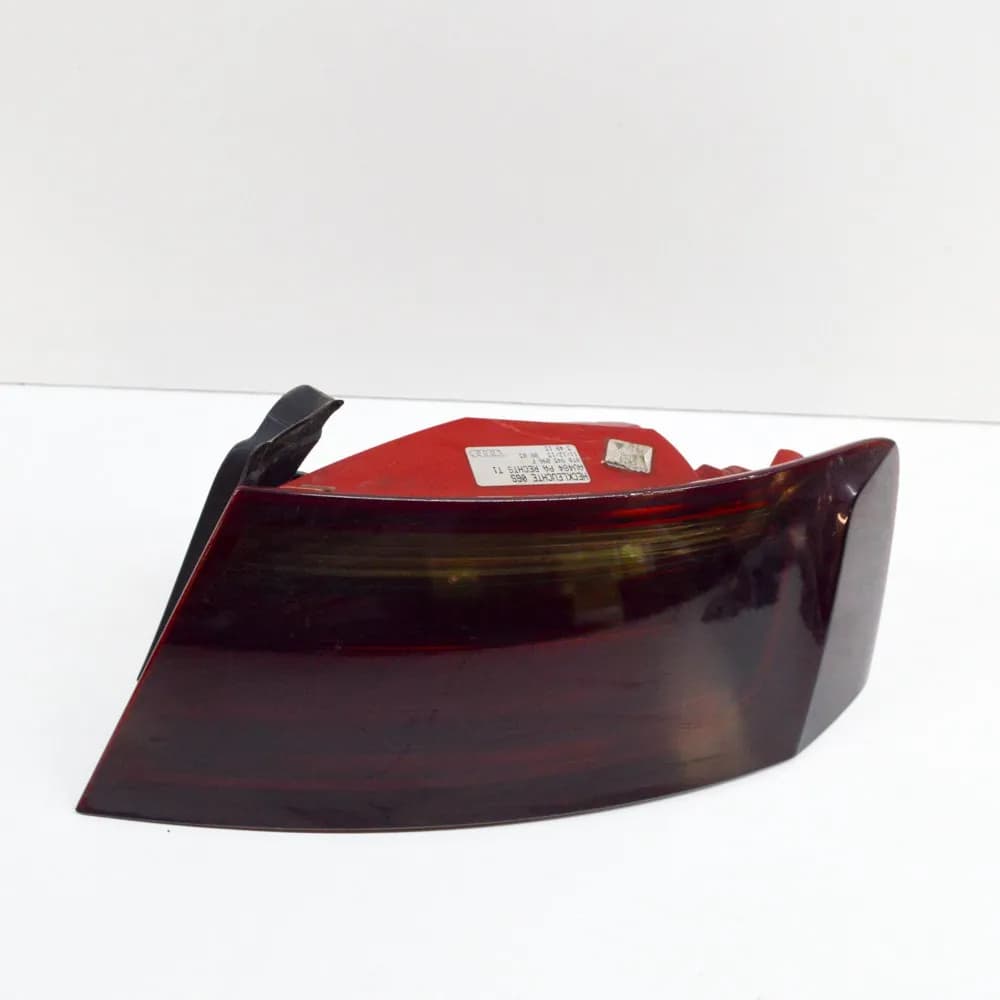 AUDI A5 8T3 Coupe 1.8 TFSI Rear Right Side Tail Light 8T0945096F 125kw 2014