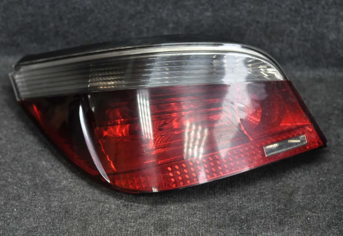 BMW 5 E60 2004 Rear Left Tail Light 6910767