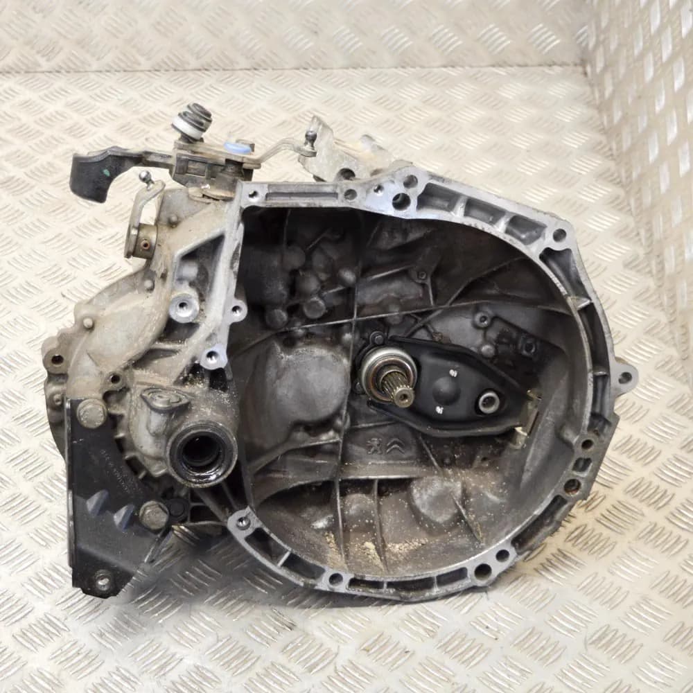 PEUGEOT 208 2018 Gearbox