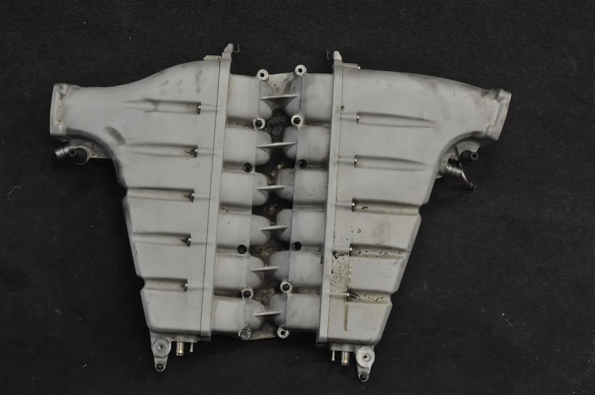 BENTLEY CONTINENTAL FLYING SPUR 3W_ 2011 Intake Manifold