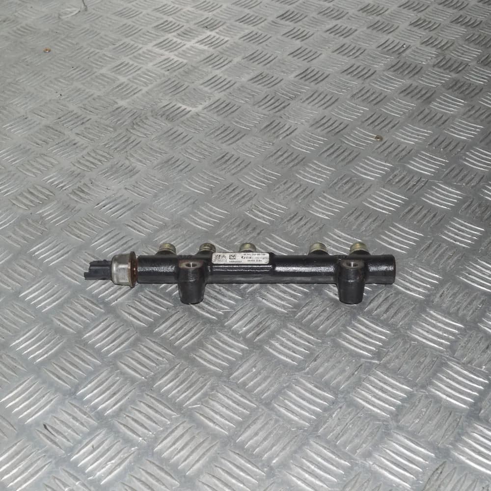 CITROËN C4 II B7 2012 Fuel Rail 9684753080