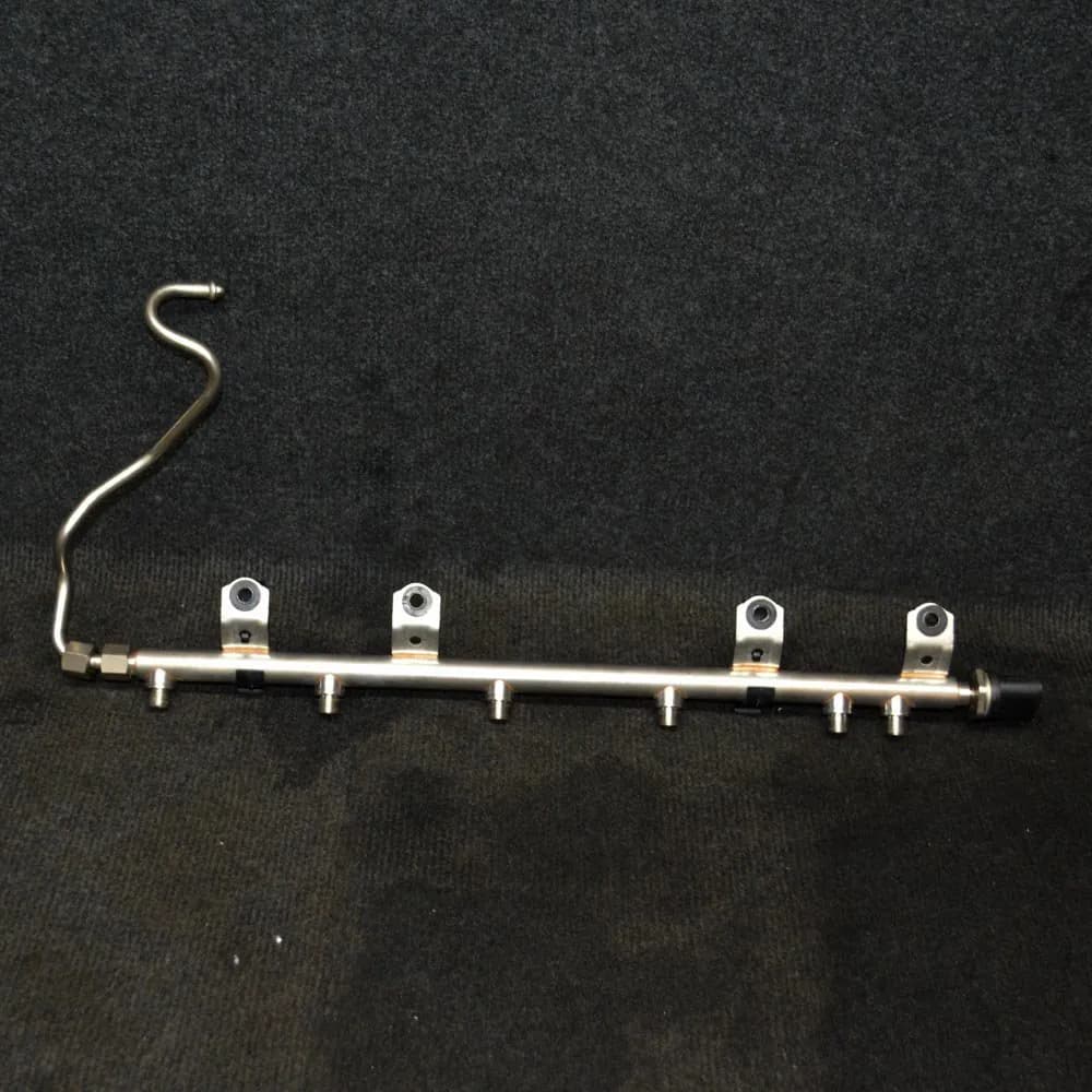 BMW 5 F10 2011 Fuel Rail 7628049