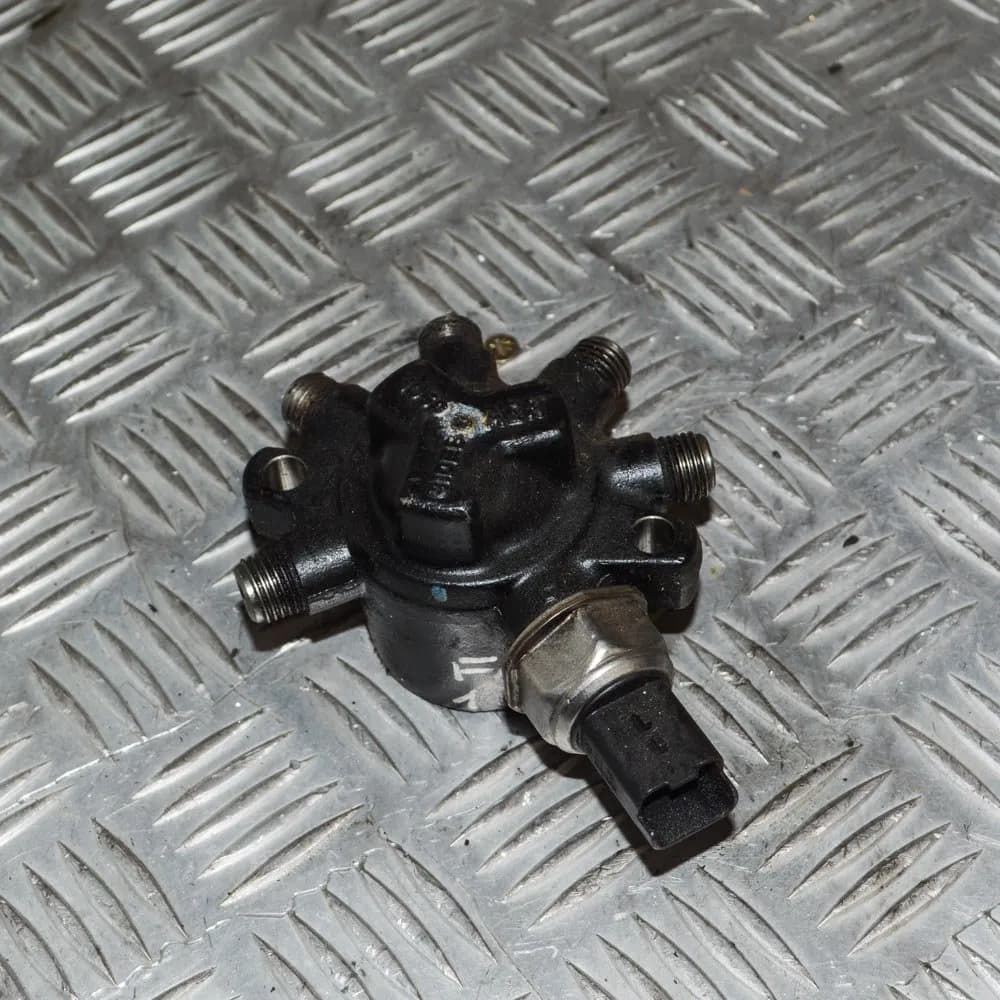 FORD FOCUS II Turnier DA_ 2006 Fuel Rail 4M5Q-9D280-DA