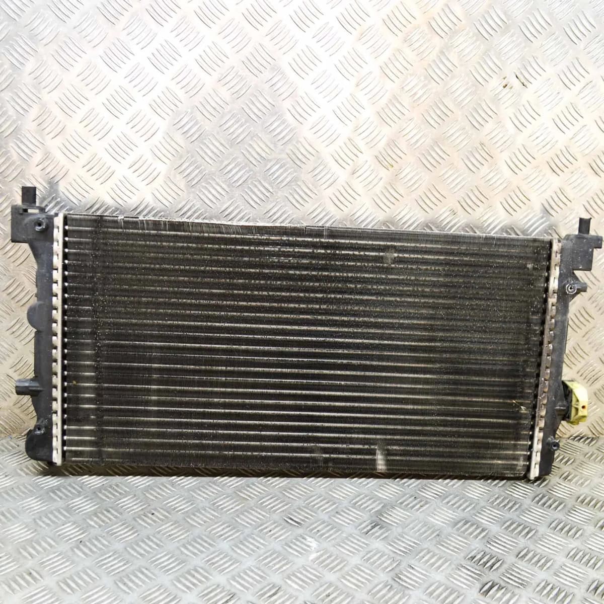 Seat Ibiza 6J Coolant Radiator 6R0121253 R3570001 1.40 Petrol 63kw 2012