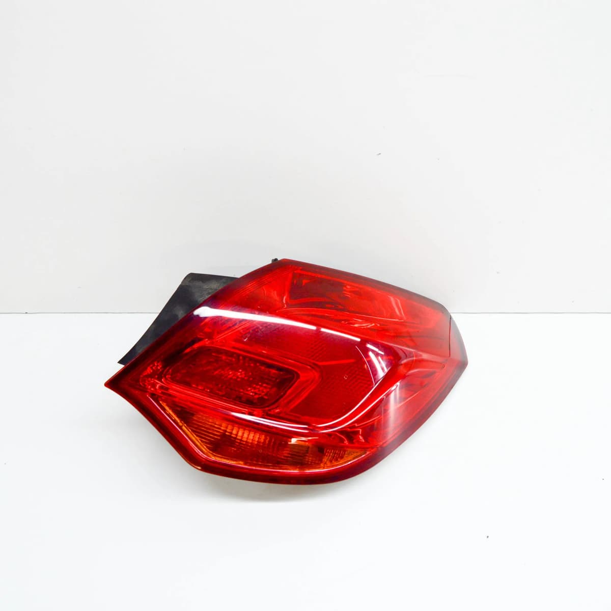 OPEL VAUXHALL ASTRA J HATCHBACK Rear Right Taillight 13306460 2012