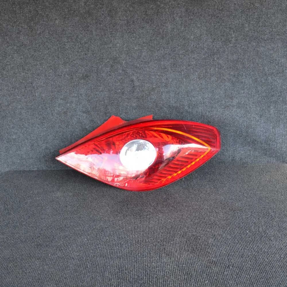 VAUXHALL CORSA D Rear Right Tail Light RHD 13211841 1.0 Petrol 48kw 2012 1757674
