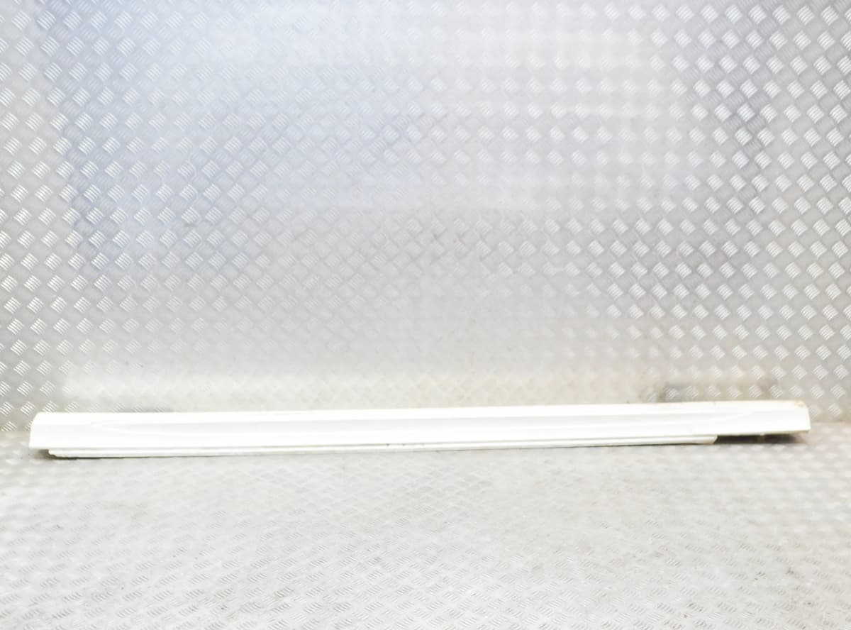 MERCEDES-BENZ E W212 2015 Left Side Plastic Sideskirt Cover A212690XX40