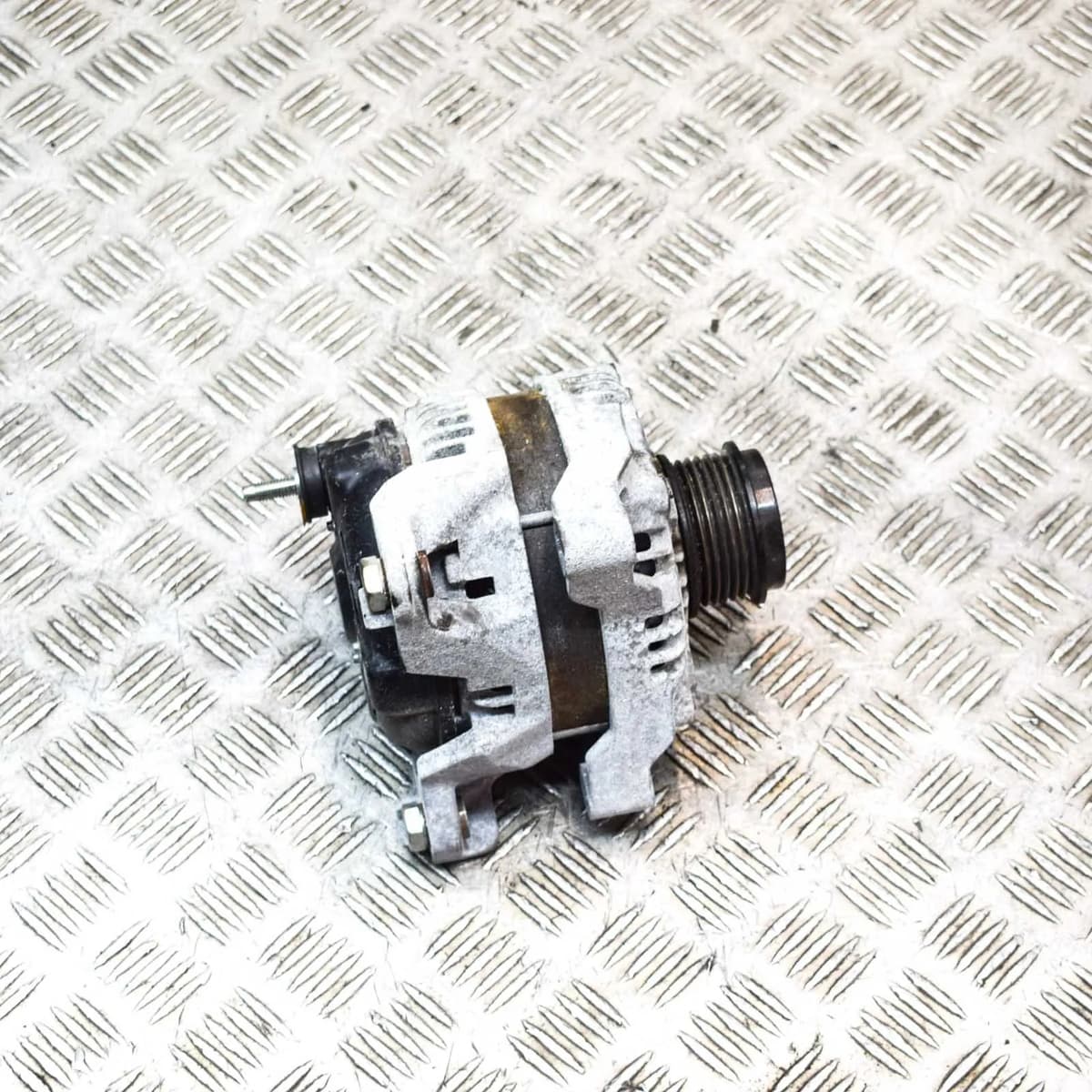 CHEVROLET CAMARO 3.6 MK6 Alternator 13591604 TN104211-8900 3.6 P 250kw 2018