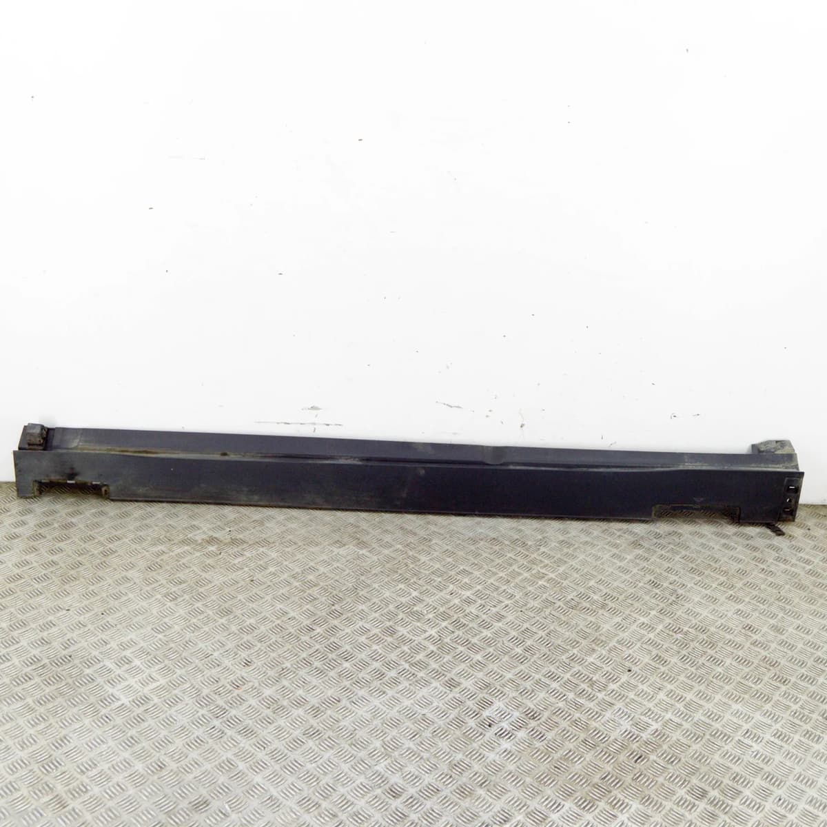 JAGUAR I-PACE X590 Left Side Plastic Sideskirt Cover J9D3-101D57-A 17742528