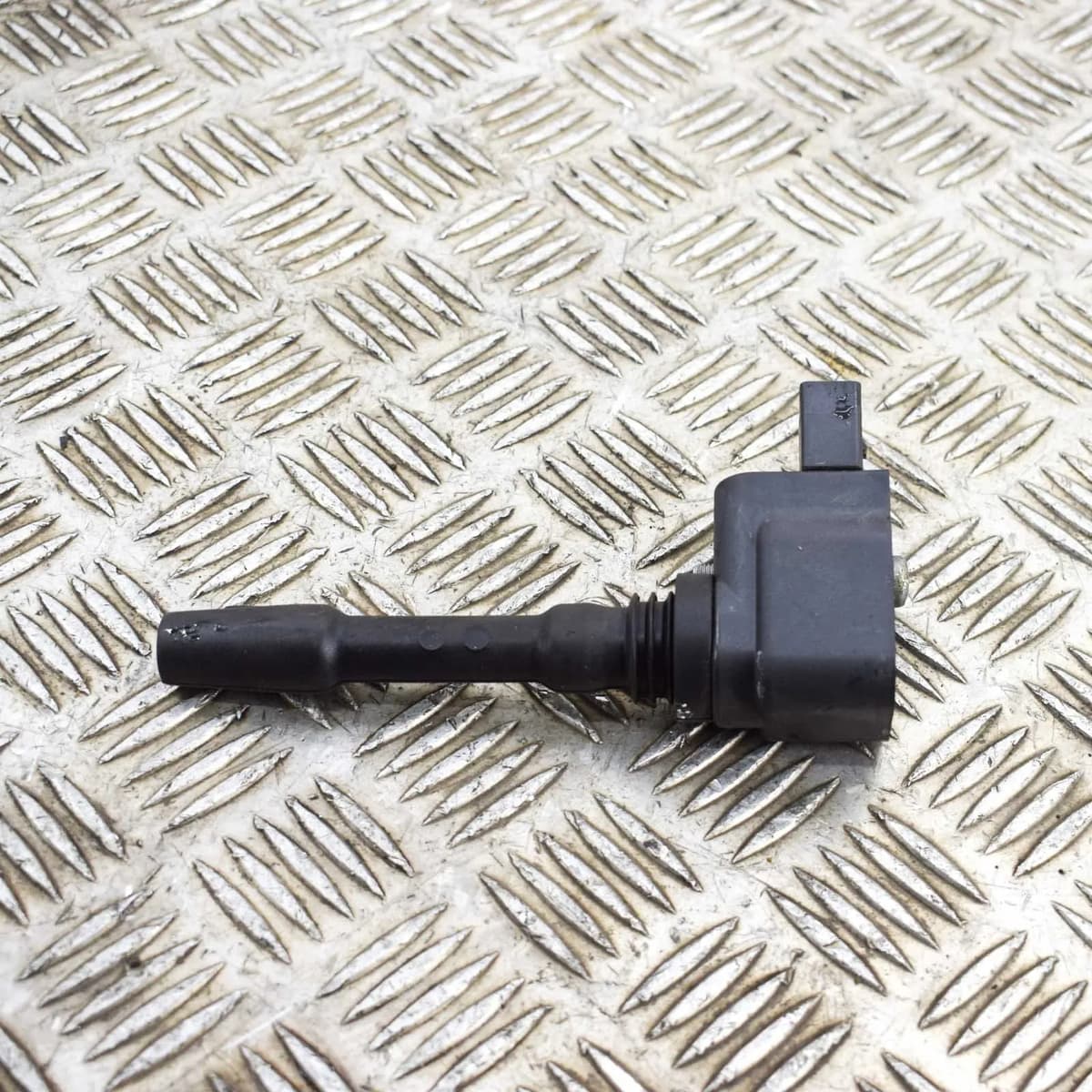 PORSCHE MACAN 95B Turbo High Voltage Ignition Coil 94660210400 3.6 P 294kw 2017
