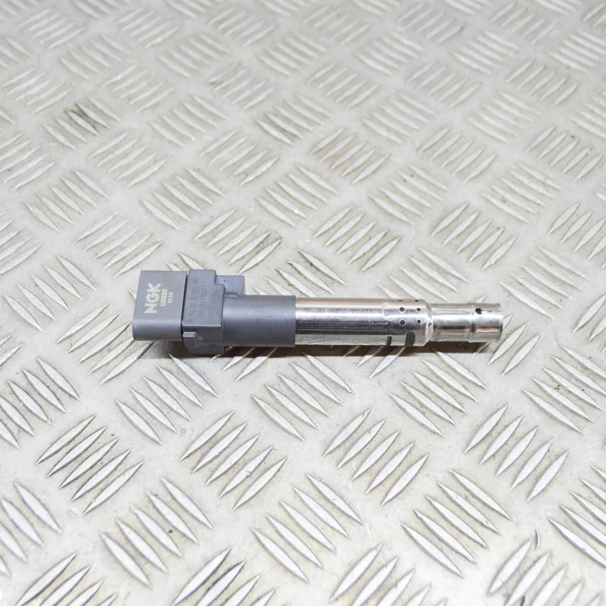 VOLKSWAGEN GOLF MK5 High Voltage Ignition Coil R1001S00100 3.2i 184kw 2005
