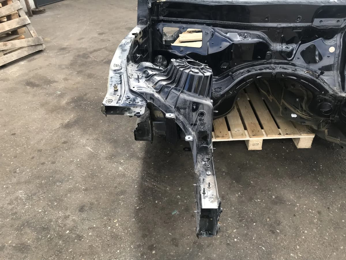 MERCEDES-BENZ EQC 2020 Front Right Quarter Panel