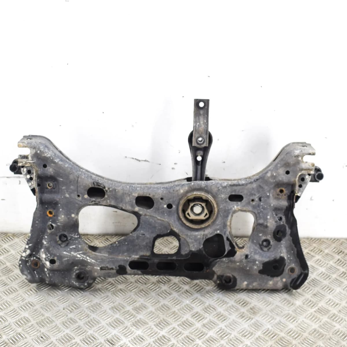 SKODA OCTAVIA Combi 5E Front Suspension Subframe 5Q0199315Q 1.5i 110kw 2019