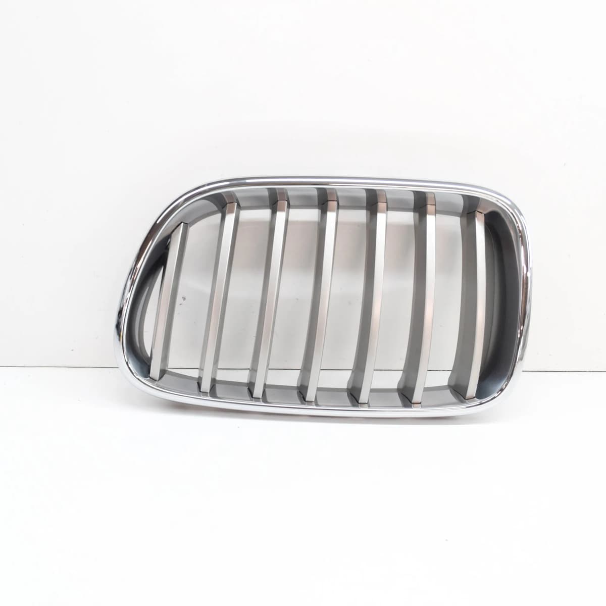 BMW X3 F25 Front Bumper Left Side Grille 51117237421 7237421 2016 NEW GENUINE