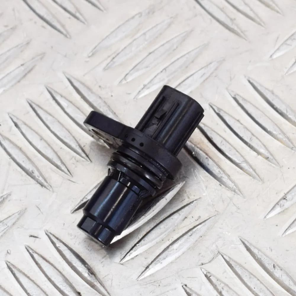 TOYOTA YARIS _P13_ 2013 Camshaft Position Sensor 0470-11N14