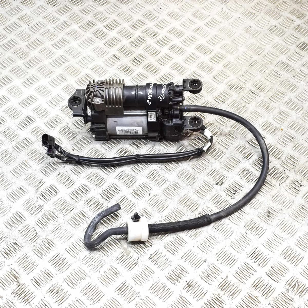 MASERATI LEVANTE SUV M161 Suspension Compressor 4010175H-D 3.0 Petrol 316kw 2020