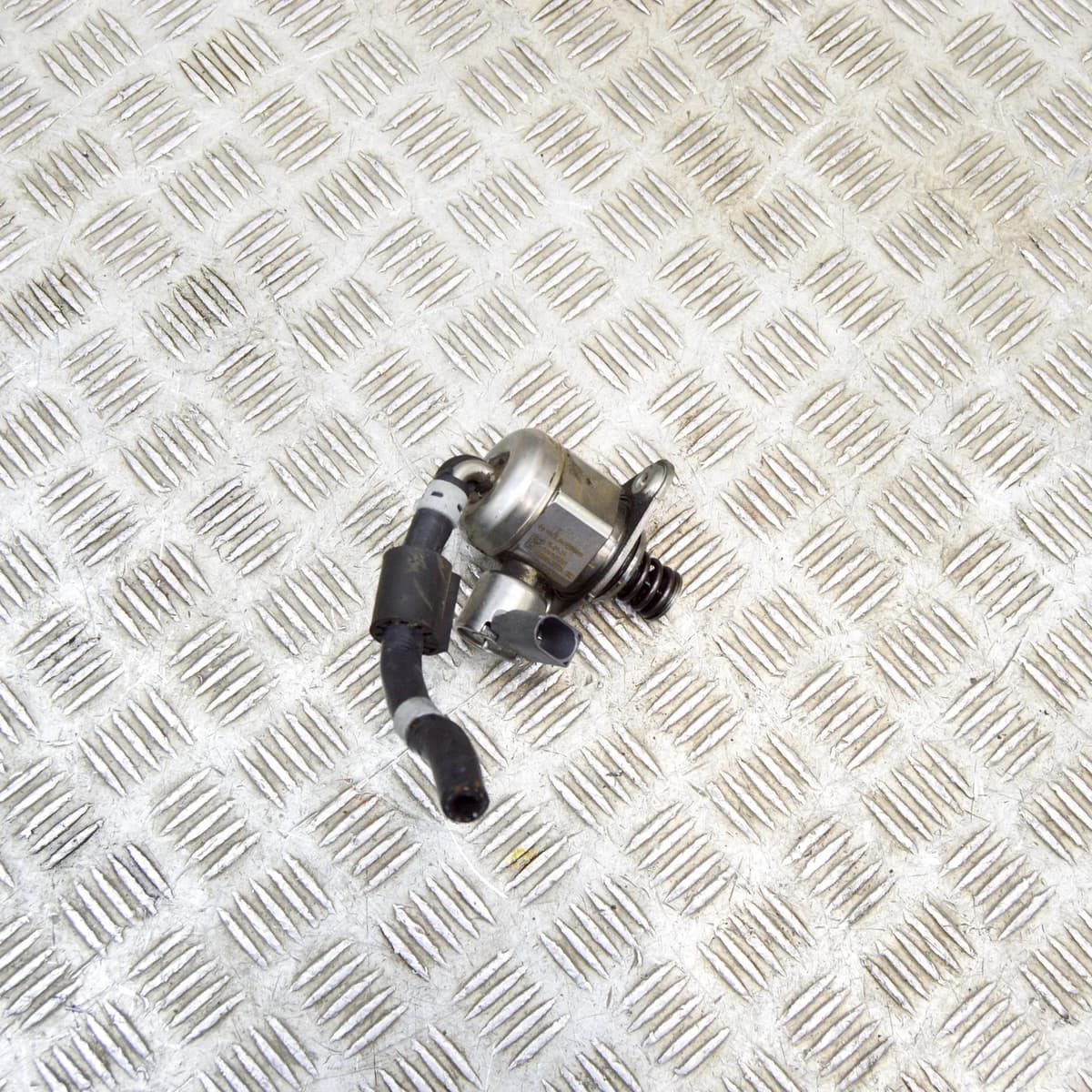 VOLKSWAGEN SCIROCCO MK3 Fuel Pump 0261520261 04E127025B 1.4 Petrol 92kw 2016