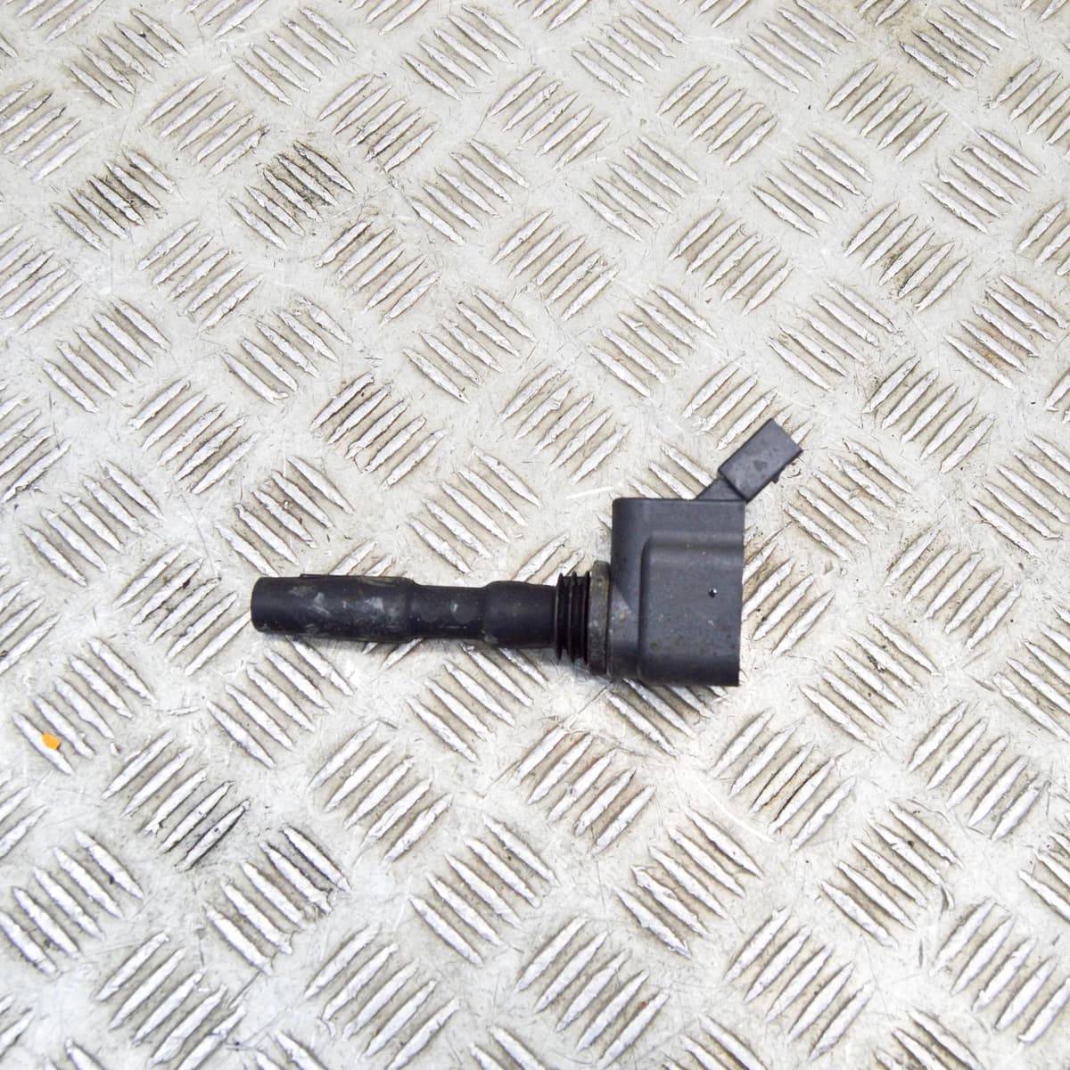 VOLKSWAGEN SCIROCCO MK3 High Voltage Ignition Coil 04E905110K 1.4 TSI 92kw 2016