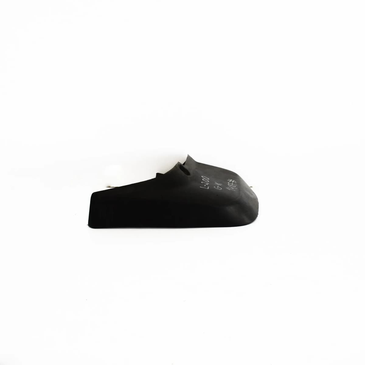 MITSUBISHI L 200 / TRITON KA_T, KB_T 2008 Rear Left Mudguard MN117451RR