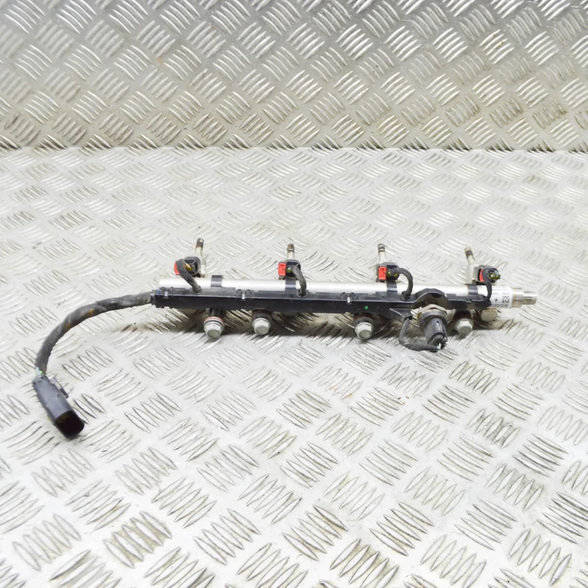 CHEVROLET CAMARO MK6 Fuel Rail 12658330 0261555192 2.0 Petrol 205kw 2016