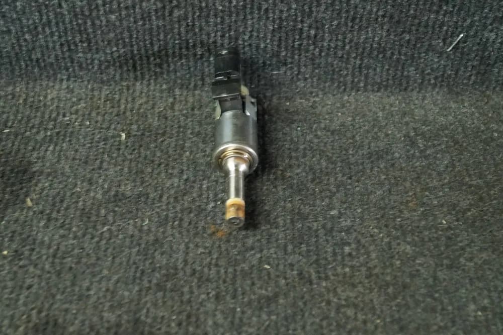 VW GOLF VII 5G1, BQ1, BE1, BE2 2012 Fuel Injector Kit 04E133036A