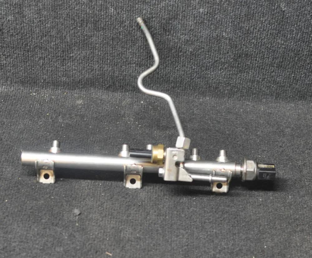 BMW 3 Fuel Rail 7537319 E90 320i 110kw 2.0 Petrol 2007