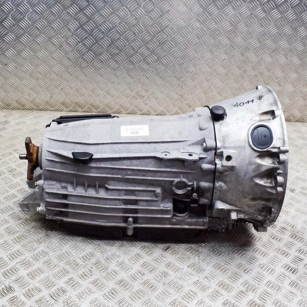 MERCEDES-BENZ C W205 C200 Automatic 7 Speed Gearbox 722.995 135kw 2015 80000 MYL