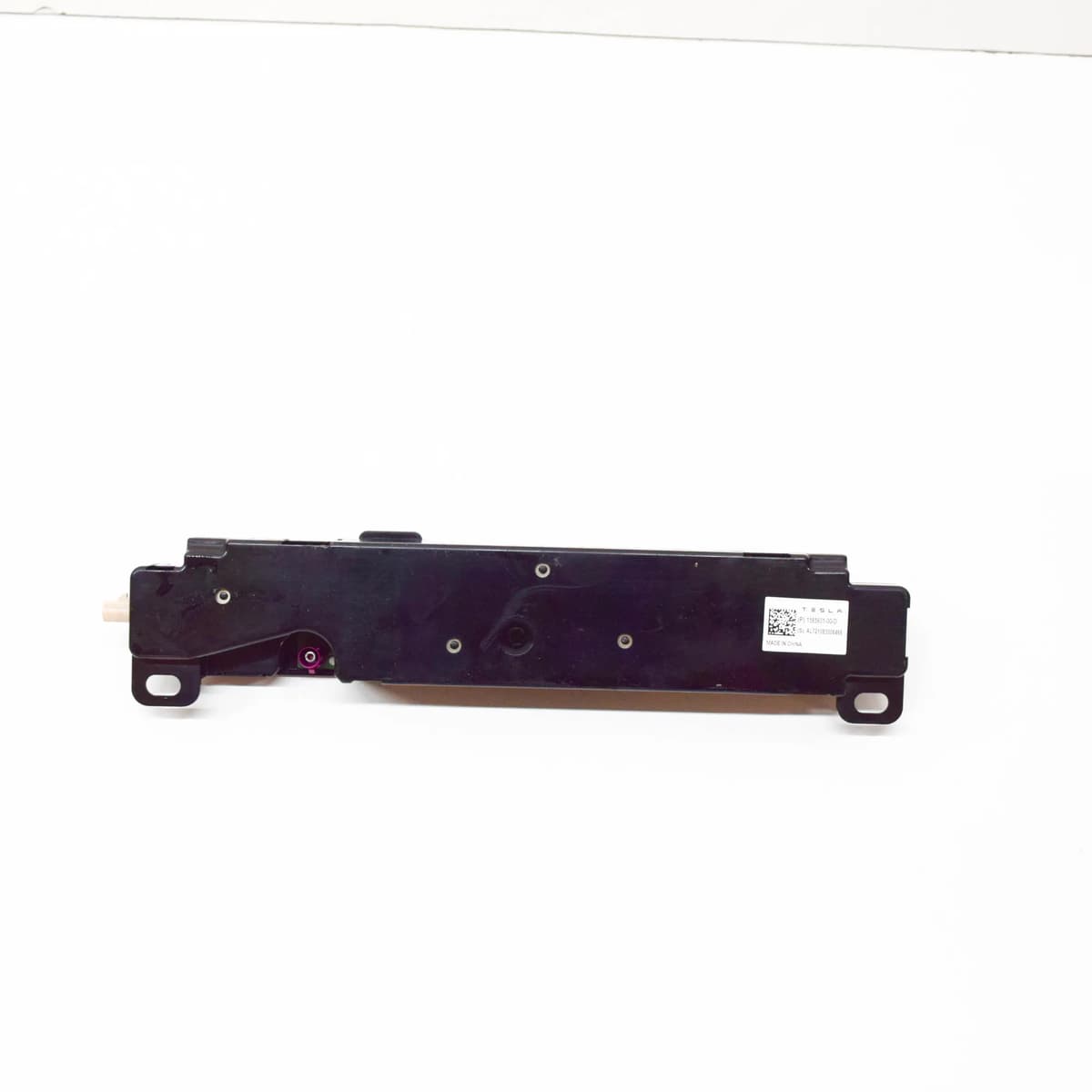 TESLA MODEL 3 Bluetooth Antenna 1585601-00-D Electric 2021