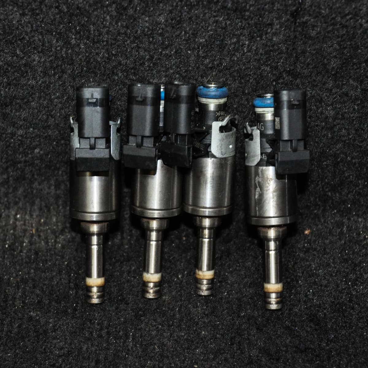 AUDI Q3 Fuel Injector 8U 1.4 Petrol 04E133036A 0261500132 2013