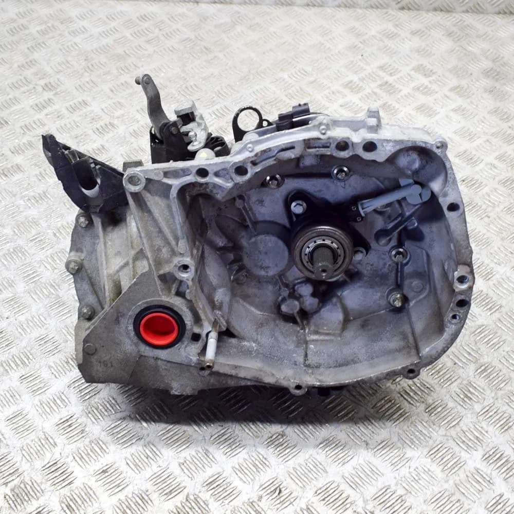 RENAULT CLIO MK3 BR Furgon Manual 5 Speed Gearbox JH3128 1.2 Petrol 55kw 2012