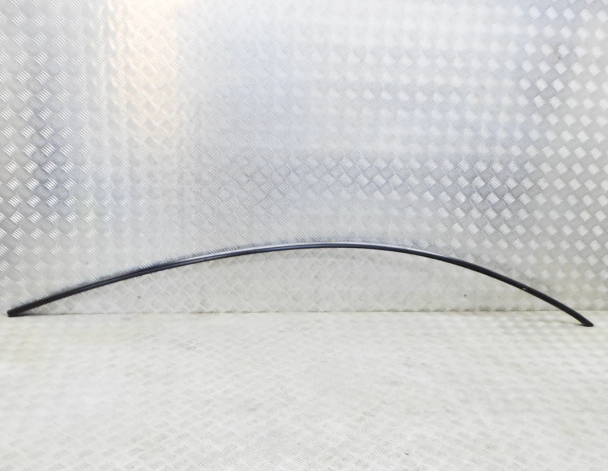 TESLA MODEL Y Right Side Roof Strip Trim 1495731-00-C Electricity 2022