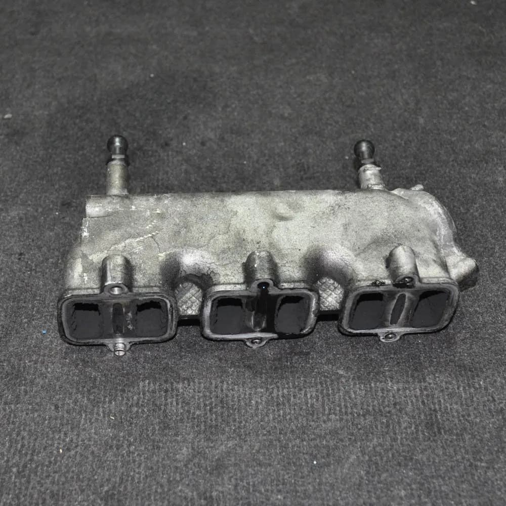 AUDI A4 B7 Right Intake Manifold 059129714A 2.5 Diesel 120kw 2006