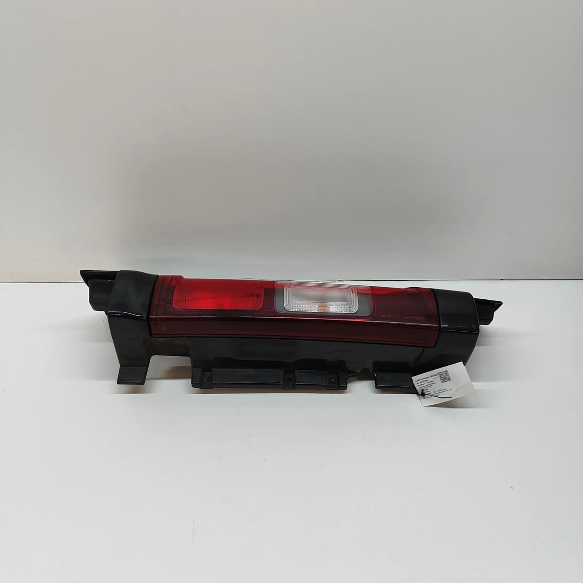 OPEL VAUXHALL VIVARO B Rear Left Taillight RHD 93867974 1.6d 85kw 2015 21672584