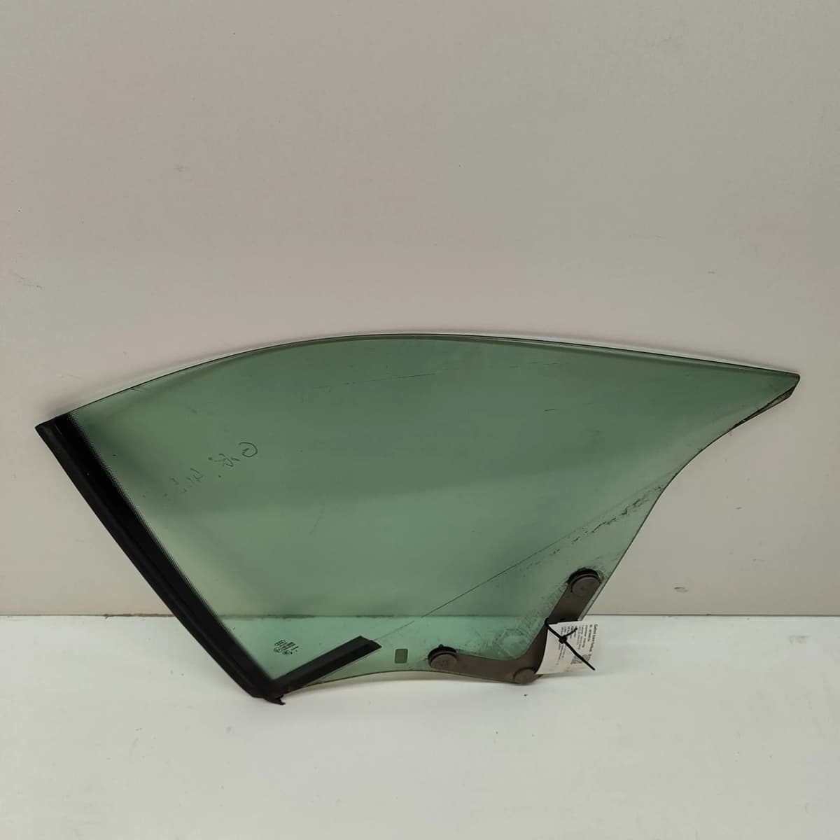 AUDI A5 Cabrio 8F7 2.0 TDI Rear Left Window 43R-00082 8F0845297B 2013