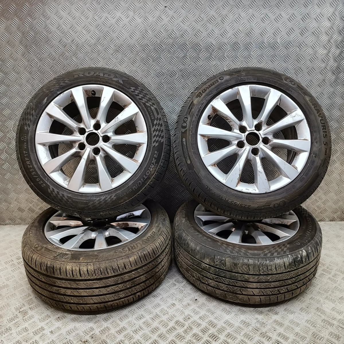 AUDI A6 Avant 4G C7 Alloy Wheel Set R17 4G0601025BH 2.0 Diesel 140kw 21701112