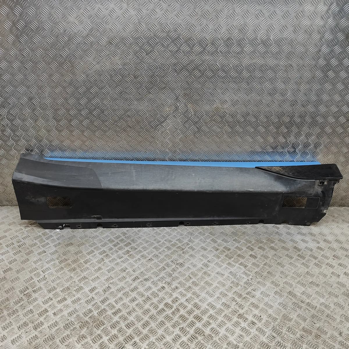 BMW i3 I01 Right Side Plastic Sideskirt Cover 7368598 Electricity 125kw 2020