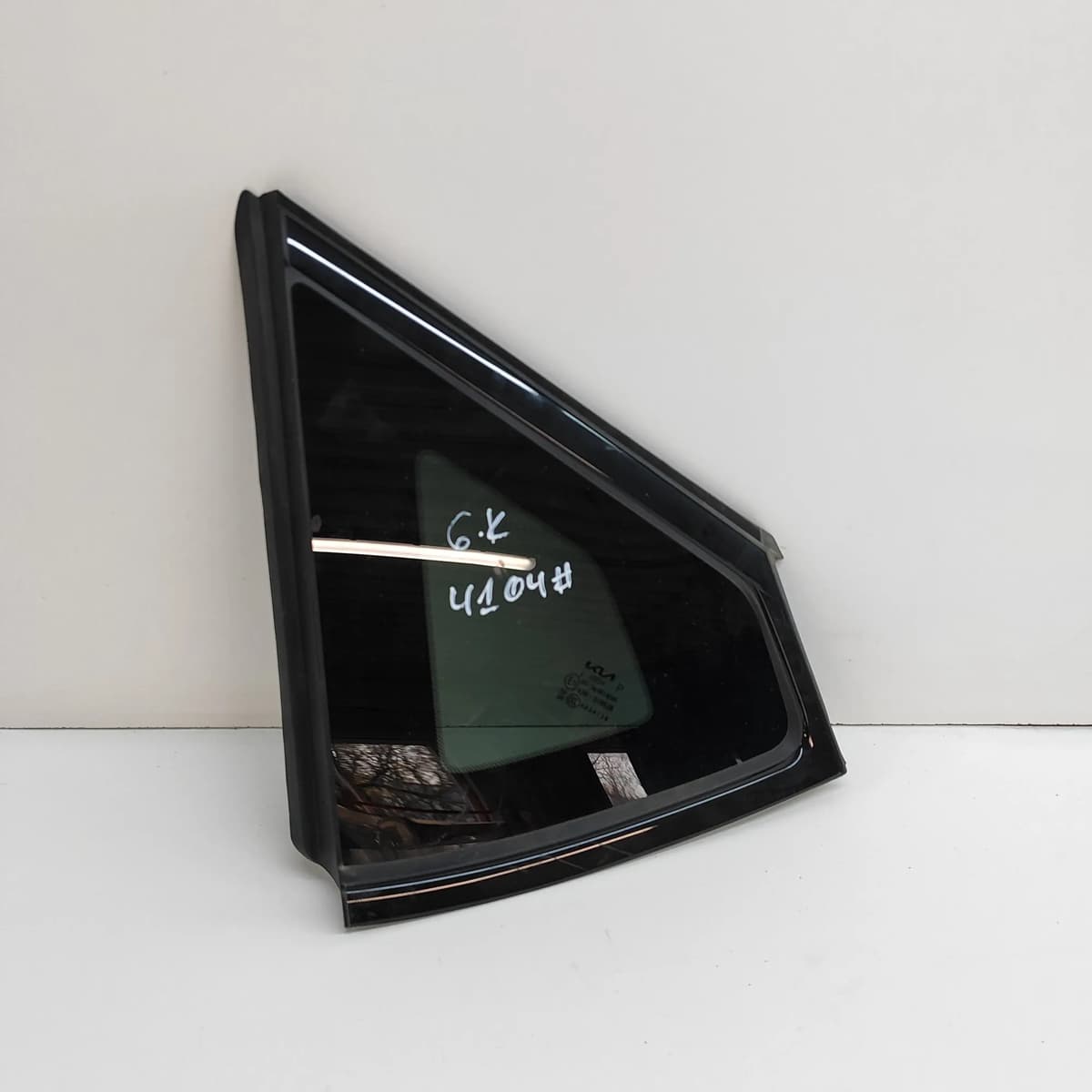 KIA EV6 CV Rear Left Window Triangle 87810-CV100 Electricity 168kw 2023