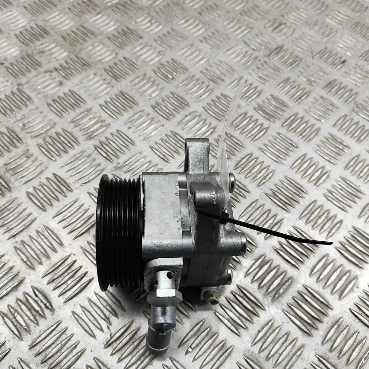 IVECO DAILY Mk6 Power Steering Pump 5801893653 2.3 Diesel 100kW 2016 21927068