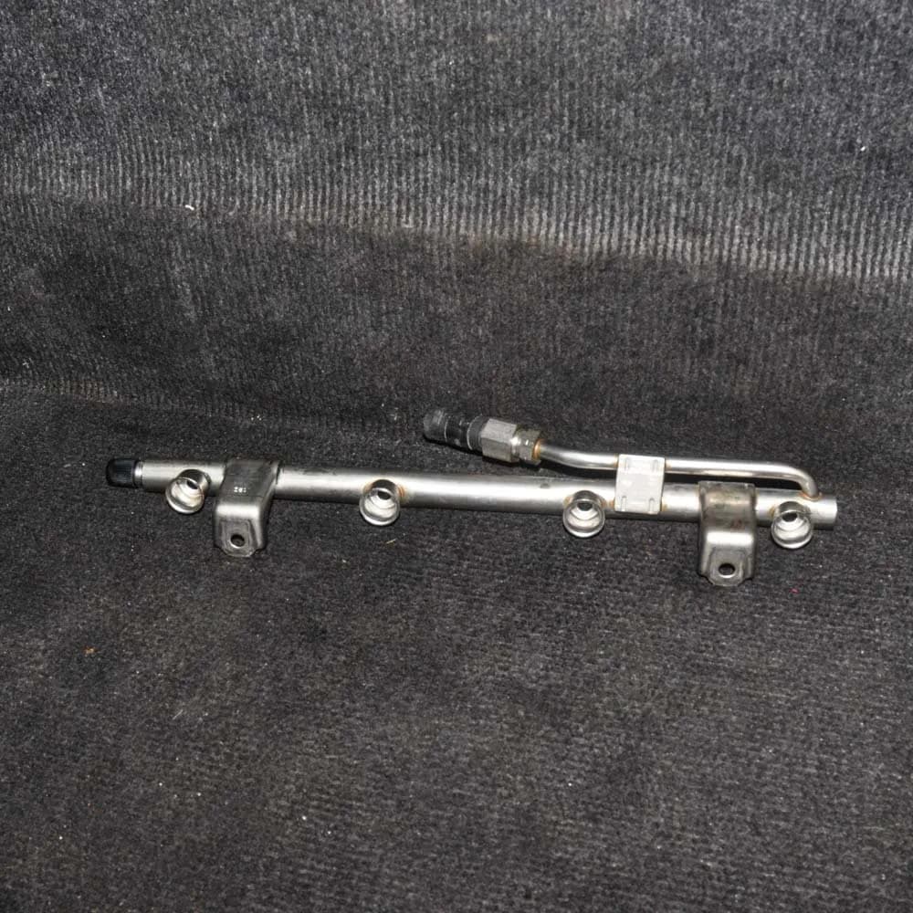 AUDI A4 Fuel Rail B6 1.8 Petrol 120 KW 06B133317N 2006