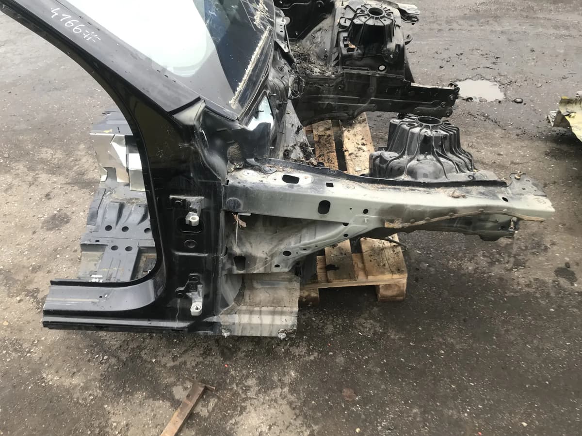 MERCEDES-BENZ E W213 Front Right Quarter Panel 2.00 Diesel 120kw