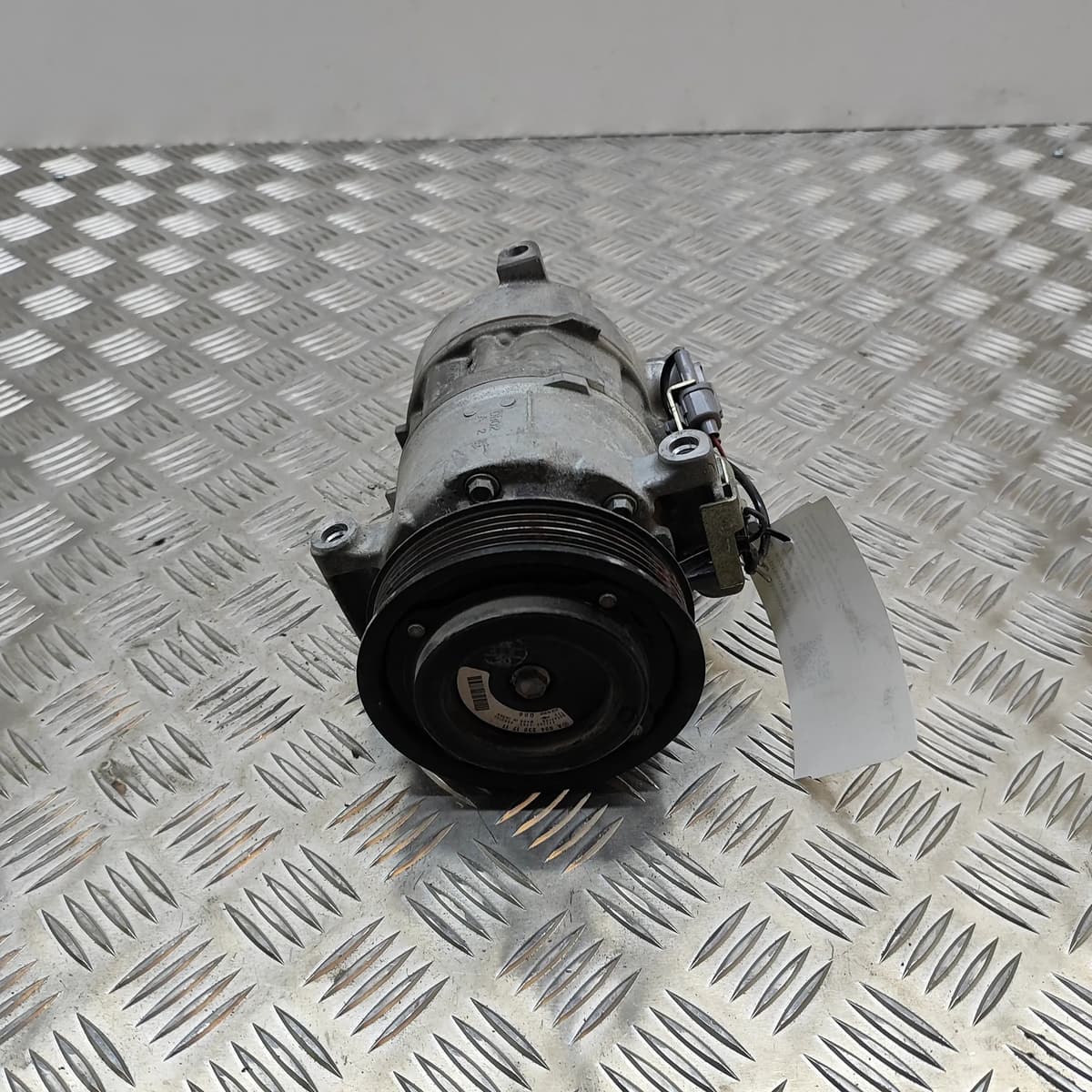 MERCEDES-BENZ A W176 Air Condition Pump A0042301711 1.8D 80kw 2015 22489381