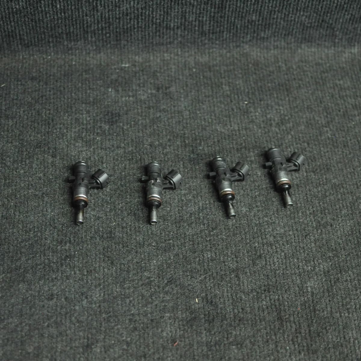 AUDI A4 B8 Fuel Injector Kit 06L906031A 0280158266 2.0 Petrol 132kw 2013