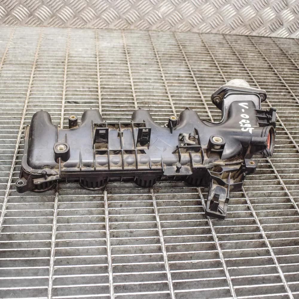 PEUGEOT 308 T7 1.6 HDi Air Intake Manifold 9653808680 66kw 9HX 2007