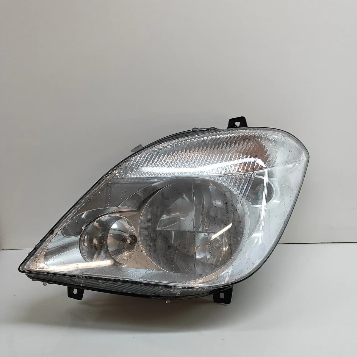 MERCEDES-BENZ SPRINTER 906 Front Left Headlight LHD A9068200361 2012 22608593
