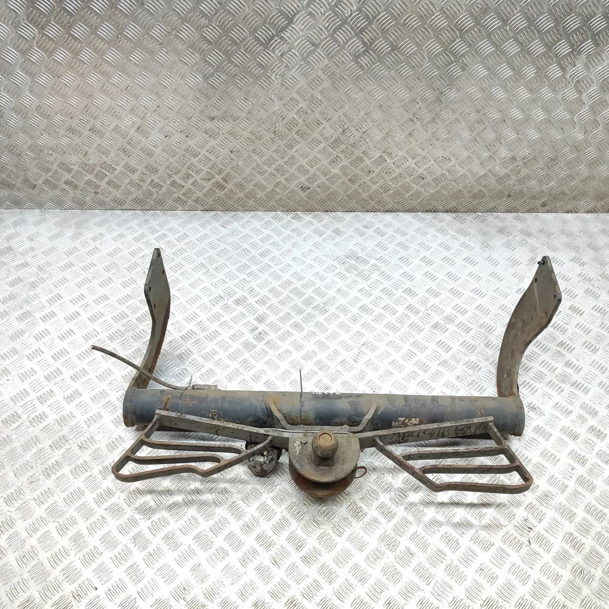 MERCEDES-BENZ SPRINTER 3,5-t Van 906 2012 Towbar Kit A9063100195