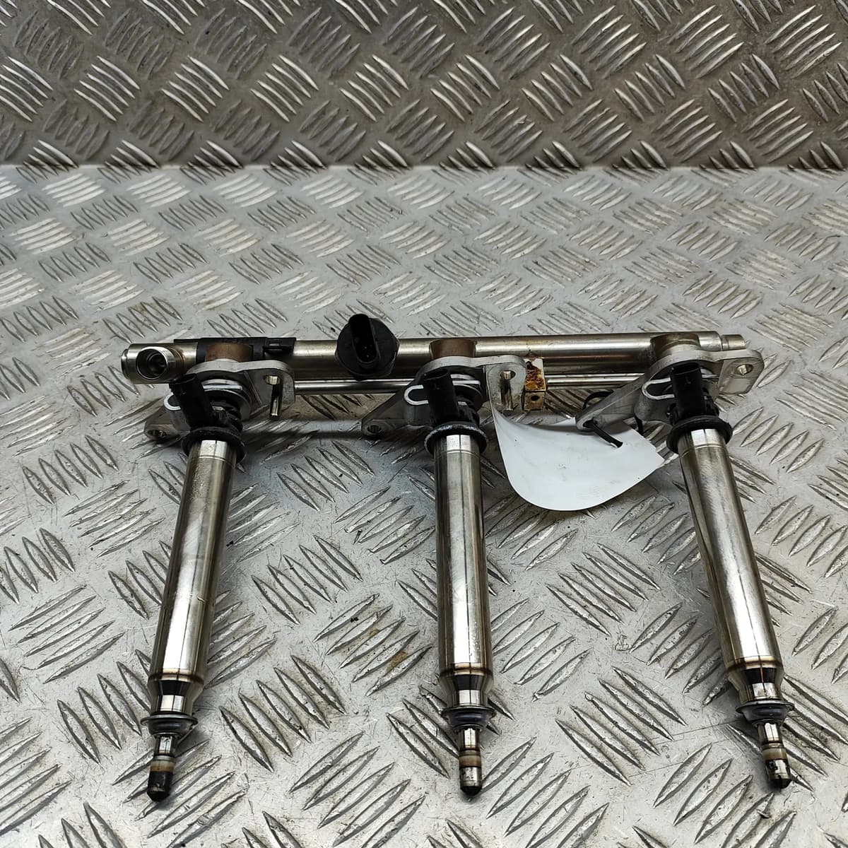 MERCEDES-BENZ GLE Coupe C292 Fuel Rail A2760702195 3.00 Petrol 270kw