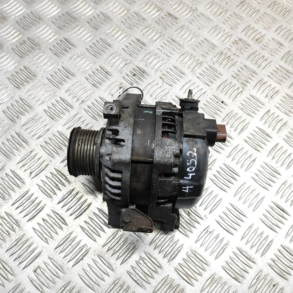TOYOTA LAND CRUISER J15 Alternator Generator 27060-11350 2.8D 130kw 2016