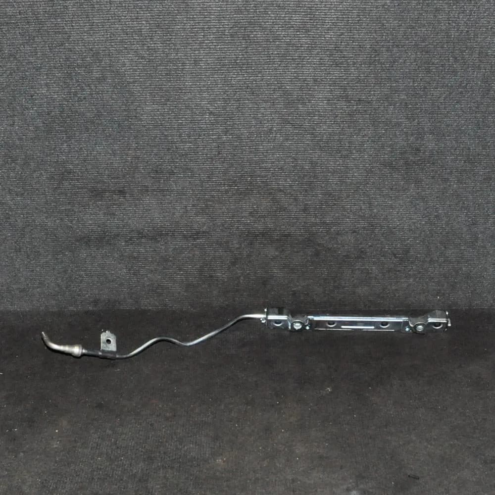 Toyota RAV4 XA40 Fuel Rail 2.0 Petrol 111kw 2015