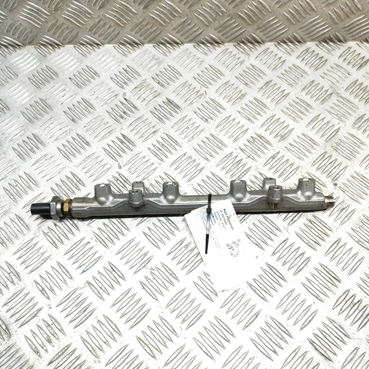 VW GOLF MK8 Fuel Rail 04C906054C 1.5 Petrol 96kw 2022